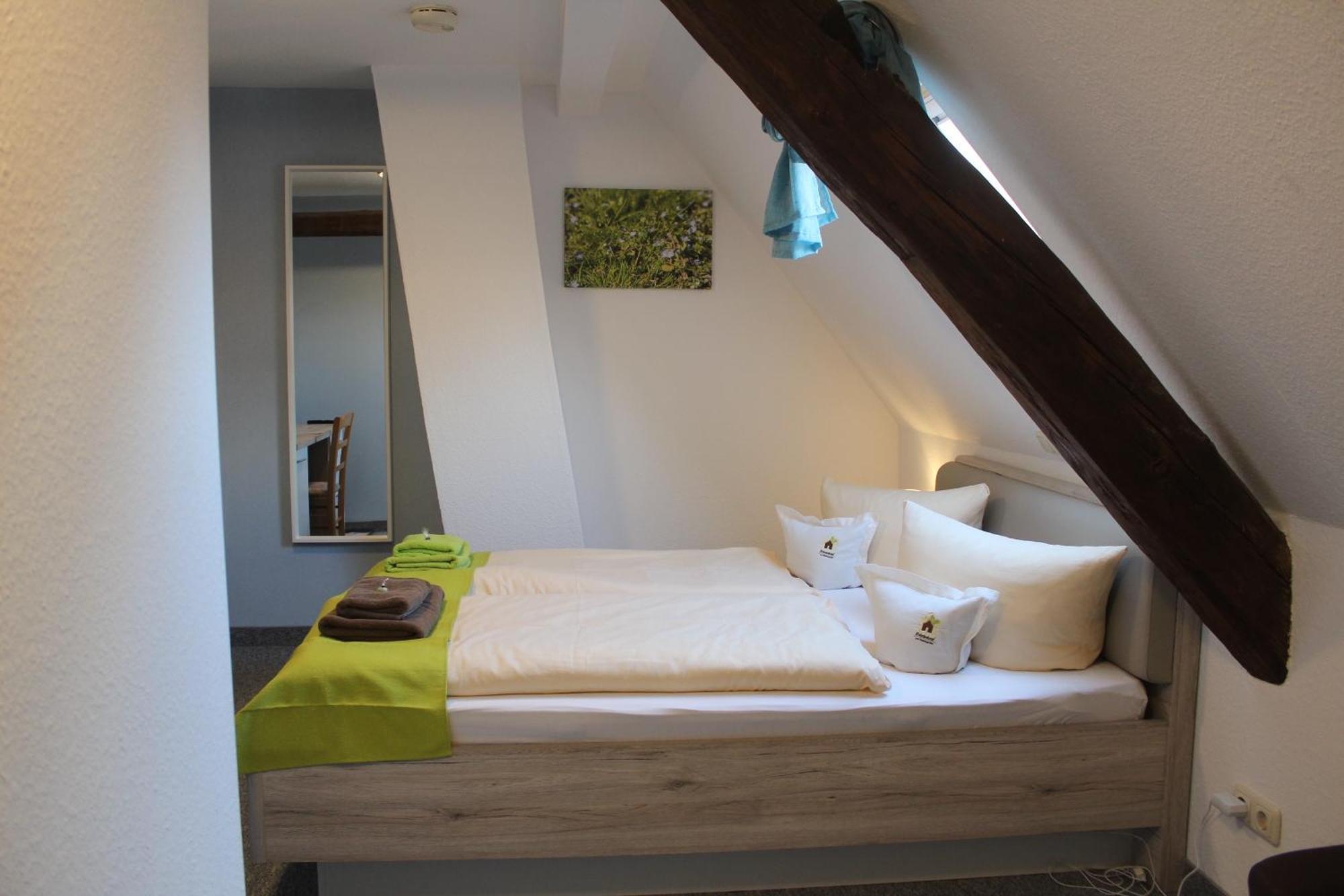 Kraeuterhotel Garni Zur Klostergrotte Nohra  Екстериор снимка