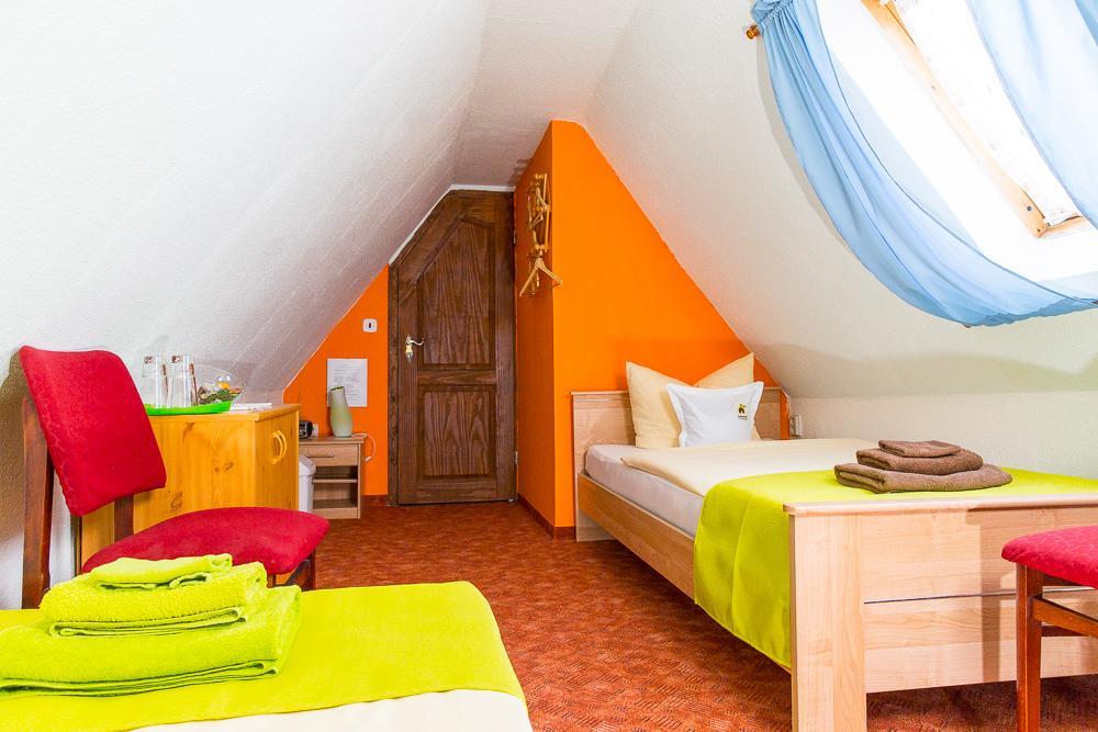 Kraeuterhotel Garni Zur Klostergrotte Nohra  Екстериор снимка