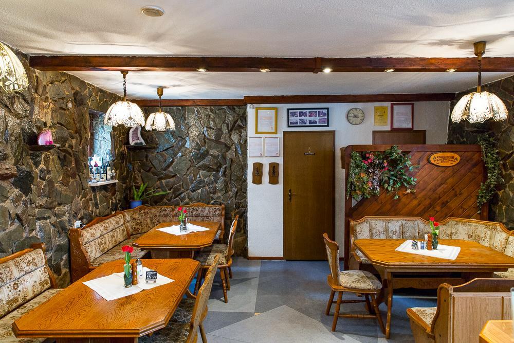 Kraeuterhotel Garni Zur Klostergrotte Nohra  Екстериор снимка