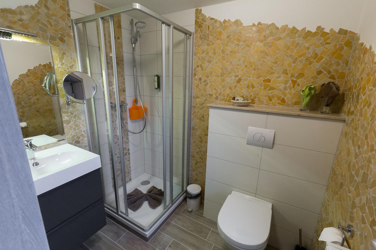 Kraeuterhotel Garni Zur Klostergrotte Nohra  Екстериор снимка