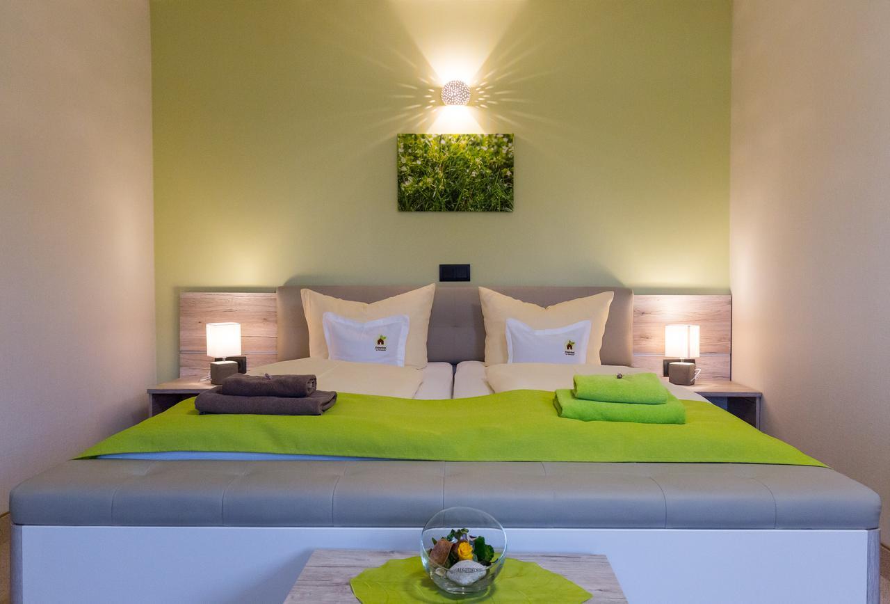 Kraeuterhotel Garni Zur Klostergrotte Nohra  Екстериор снимка
