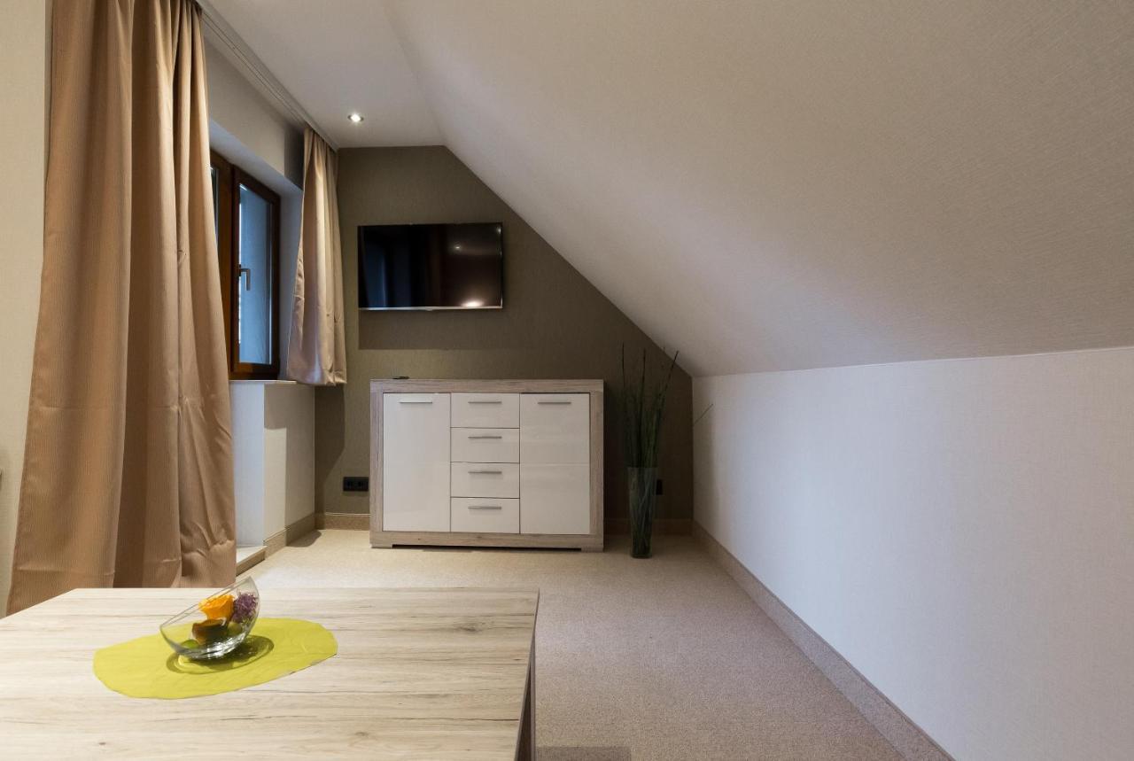 Kraeuterhotel Garni Zur Klostergrotte Nohra  Екстериор снимка